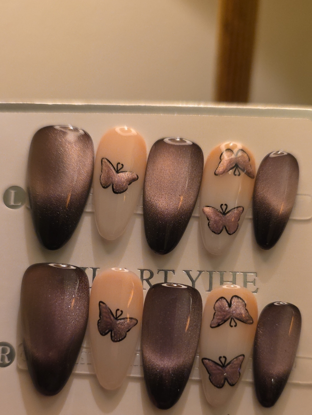 Butterfly Accent Press-On Nail Set in Taupe and Nude Size Large